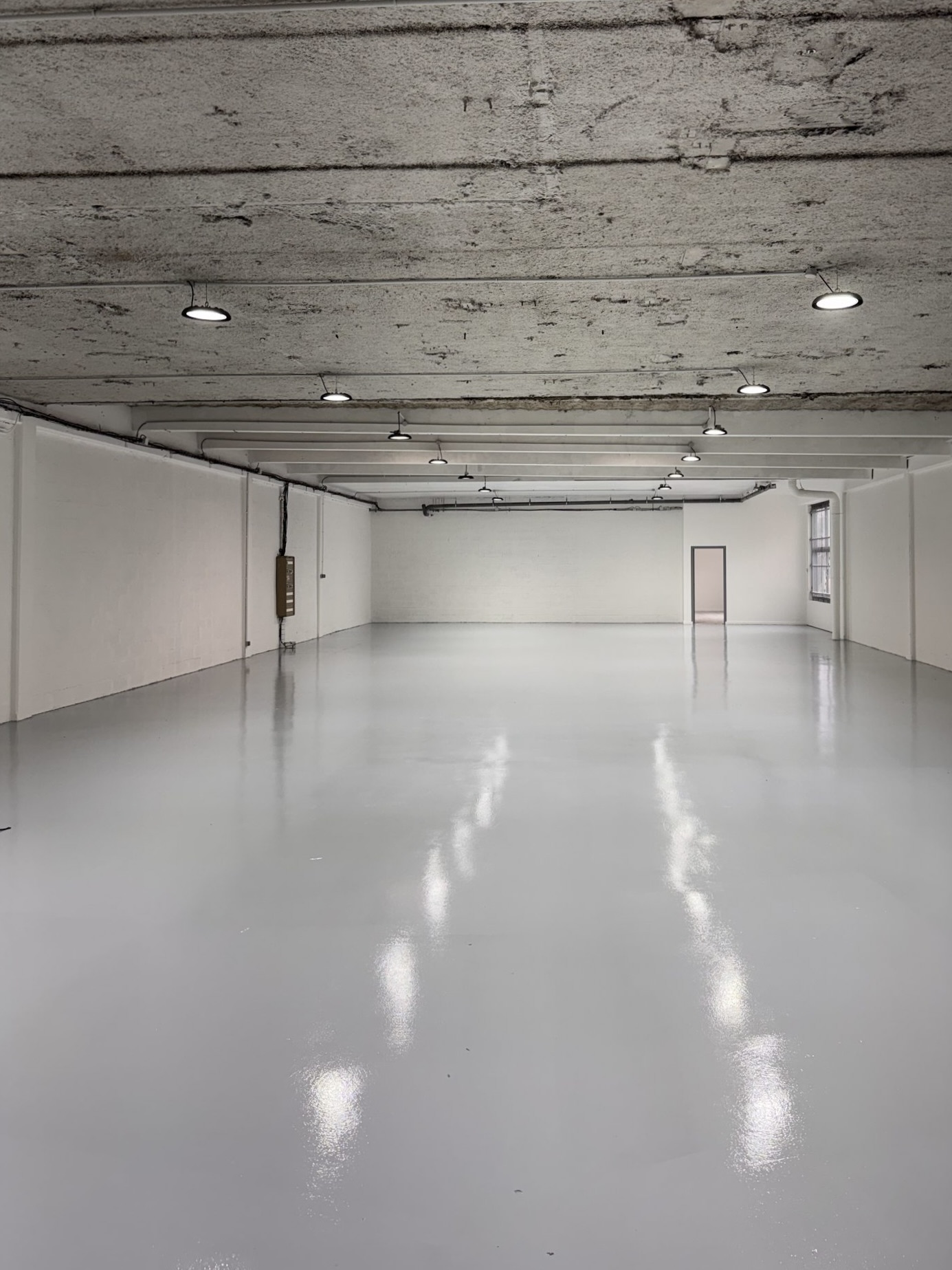 Local professionnel — rénovation